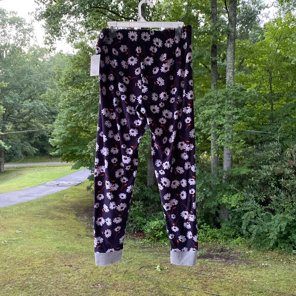 SO Women’s Intimate Lounge Pants With Floral Design & Cuffed Legs Size Large - Picture 2 of 13